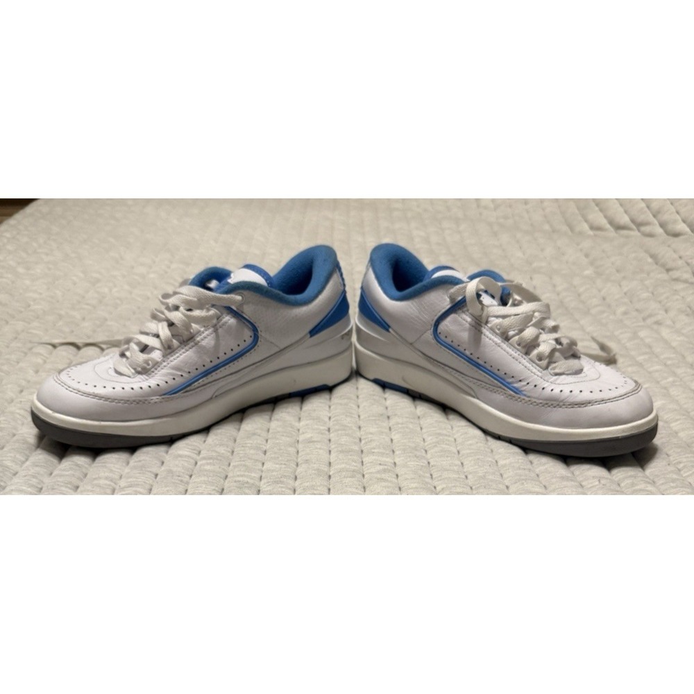 Nike Air Jordan 2 Retro Low Shoes Boys 5.5Y UNC White Lifestyle Sneakers - Picture 6 of 7